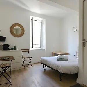 Garrigue Appartement La Fare-les-Oliviers